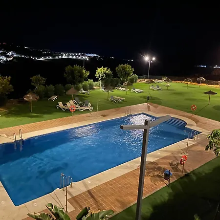 Precioso Con Vistas A Mar Y Montana En Apartment Manilva